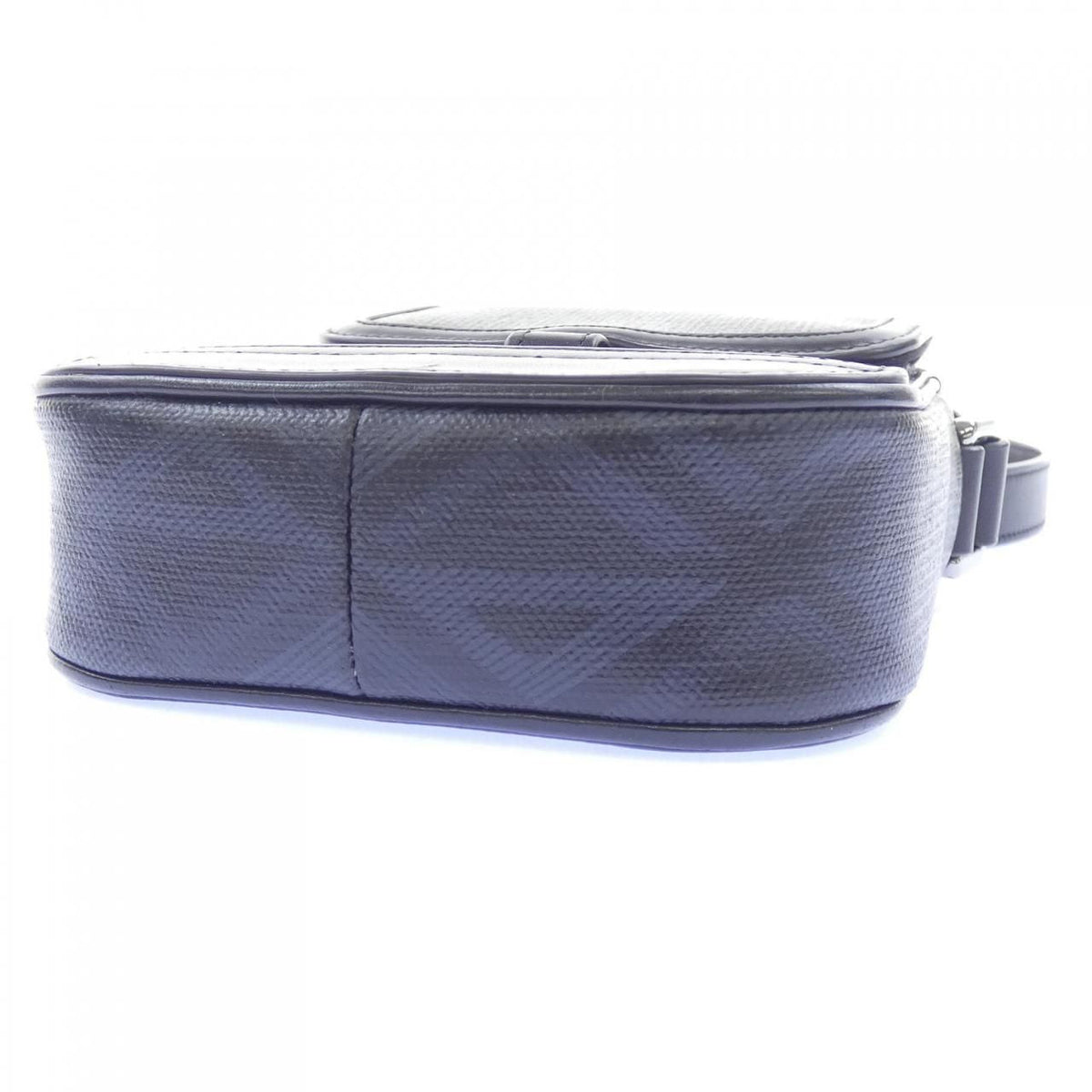 Dior HIT THE ROAD VERTICAL crossbody bag
