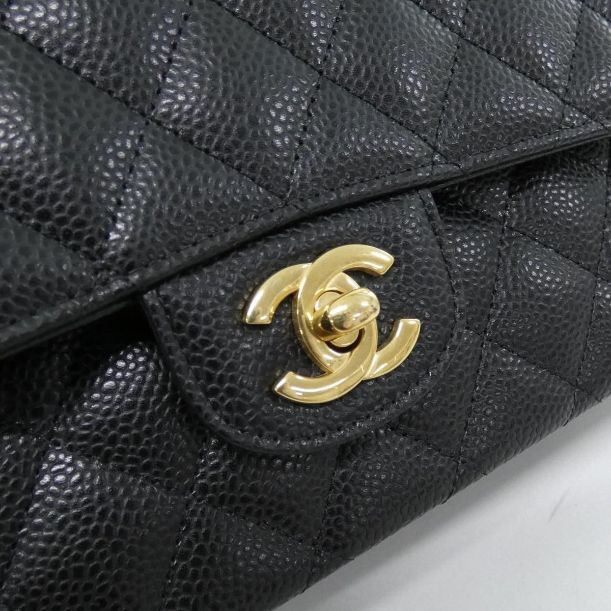 Chanel Caviar Skin Shoulder Bag