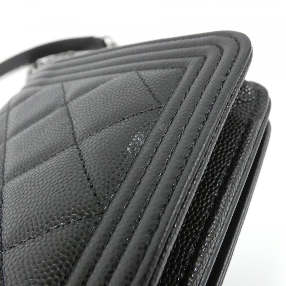 Chanel Boy Chanel Caviar Skin Chain Wallet