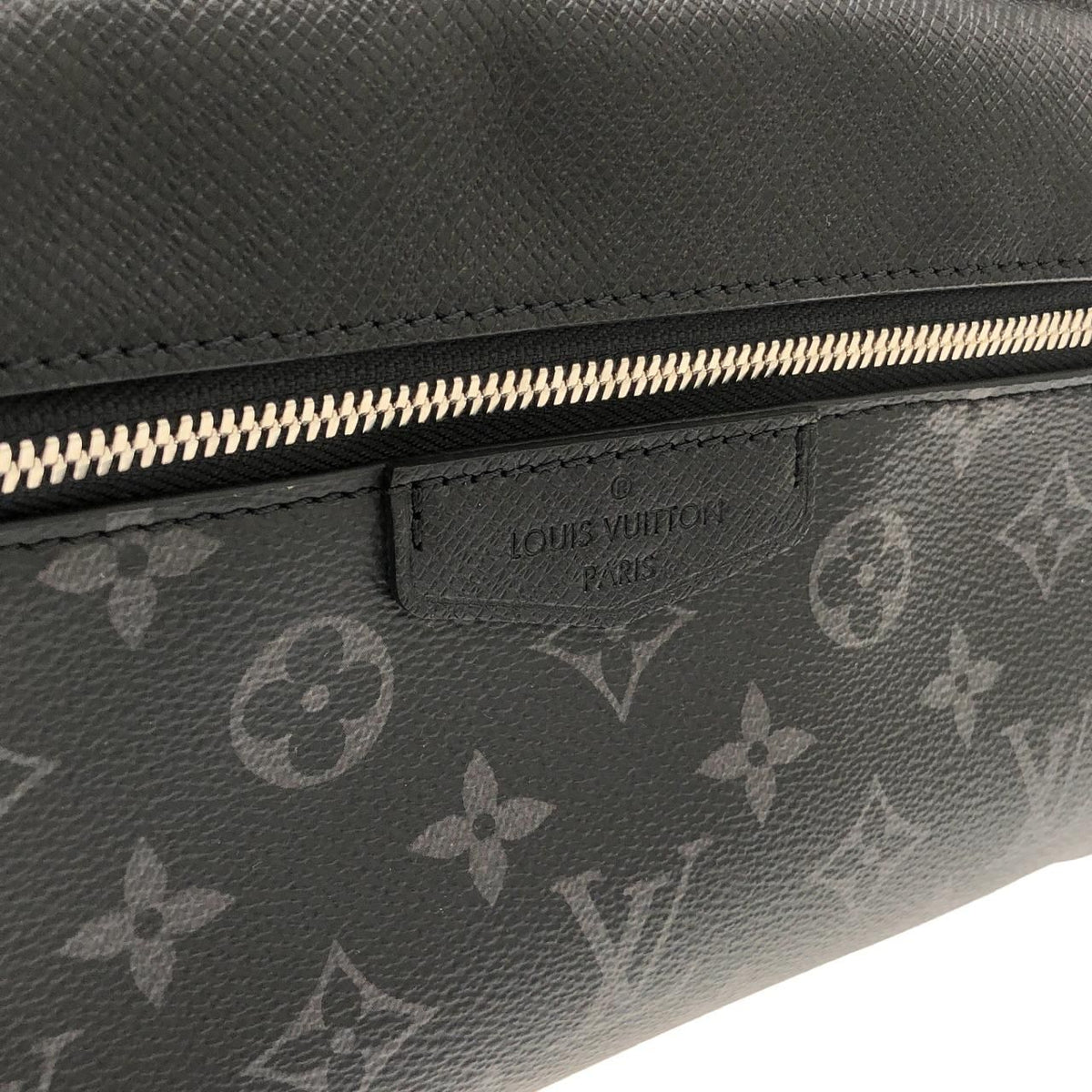 Louis Vuitton Taiga Rama Outdoor Messenger Shoulder Bag