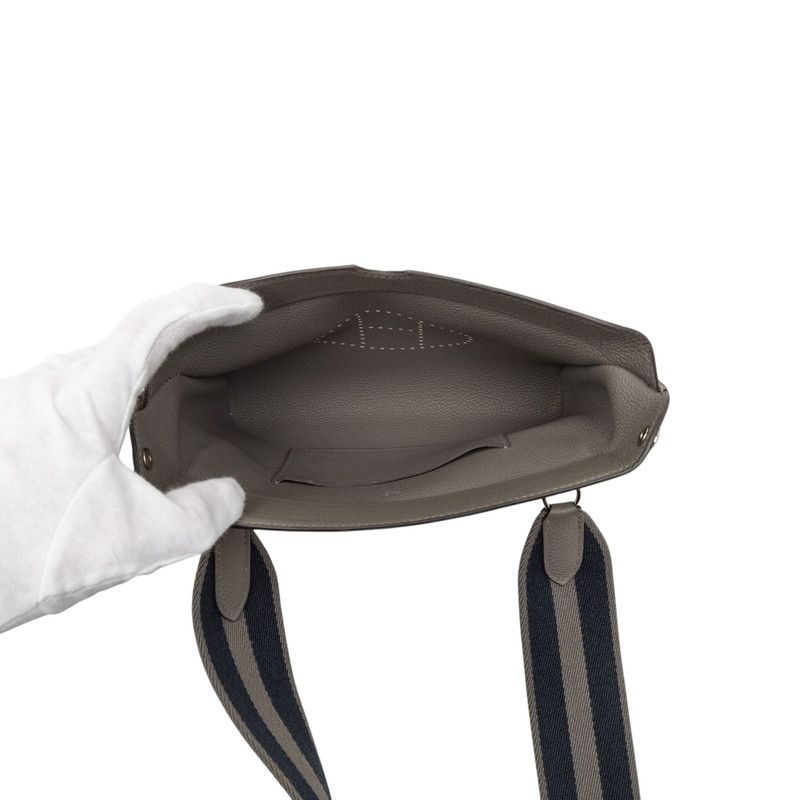 Herm s Vidpoche Togo Shoulder Bag