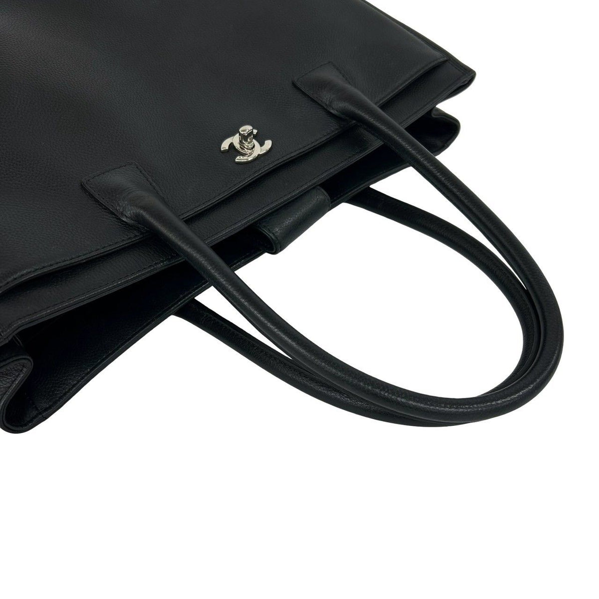 Chanel Executive Caviar Skin 2way Bag