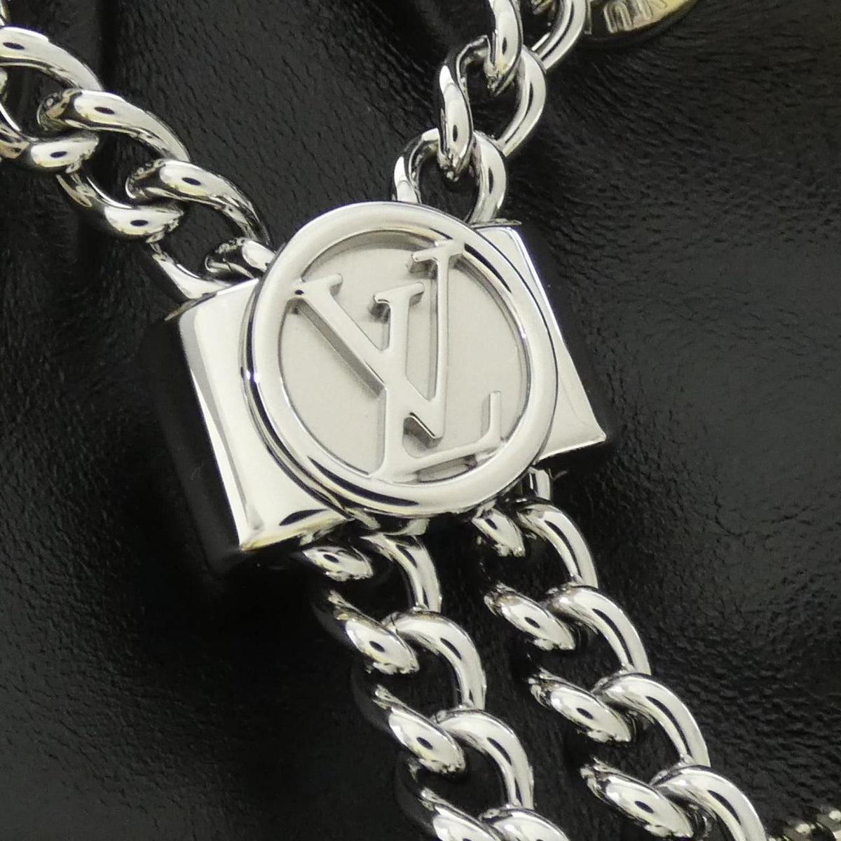 Louis Vuitton Noe Vibe Lamb Shoulder Bag