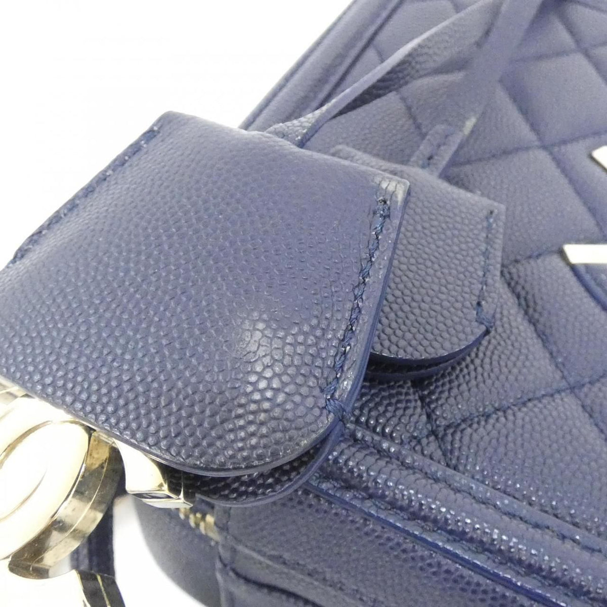 Chanel Caviar Skin Shoulder Bag