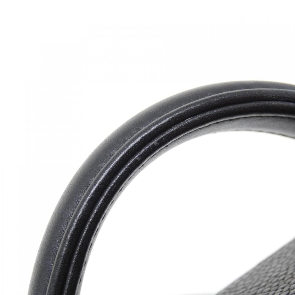 Chanel Caviar Skin Shoulder Bag