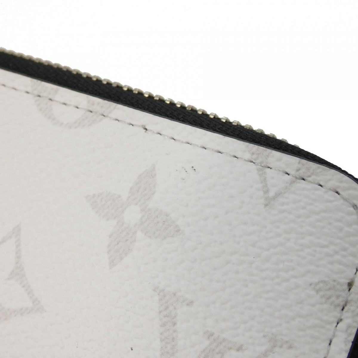 Louis Vuitton Taiga Rama Zippy Wallet Horizontal Long Wallet