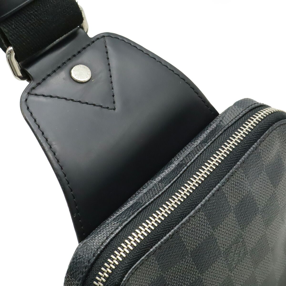 Louis Vuitton Avenue Damier Graphite shoulder bag