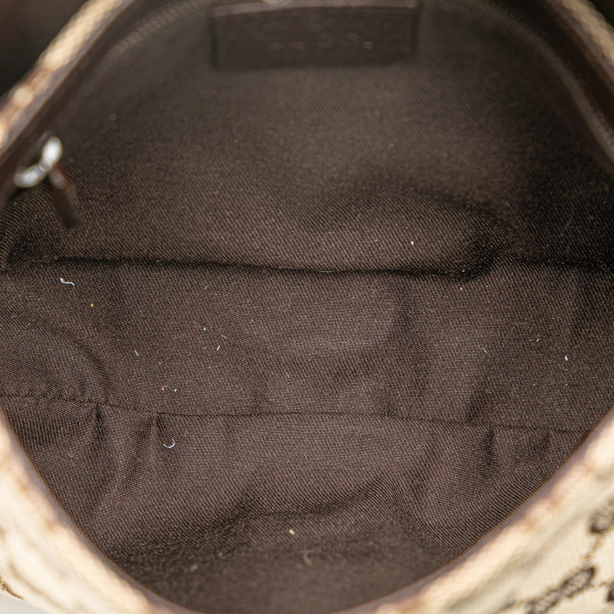 Gucci GG Canvas Belt Bag (SHG-QfV0uT)