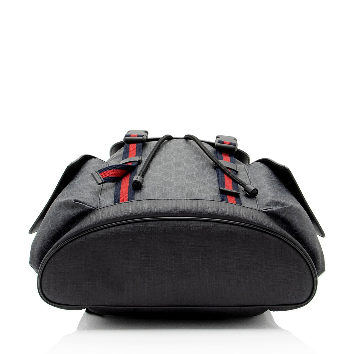Gucci GG Supreme Medium Flap Backpack (SHF-NNj9Jx)