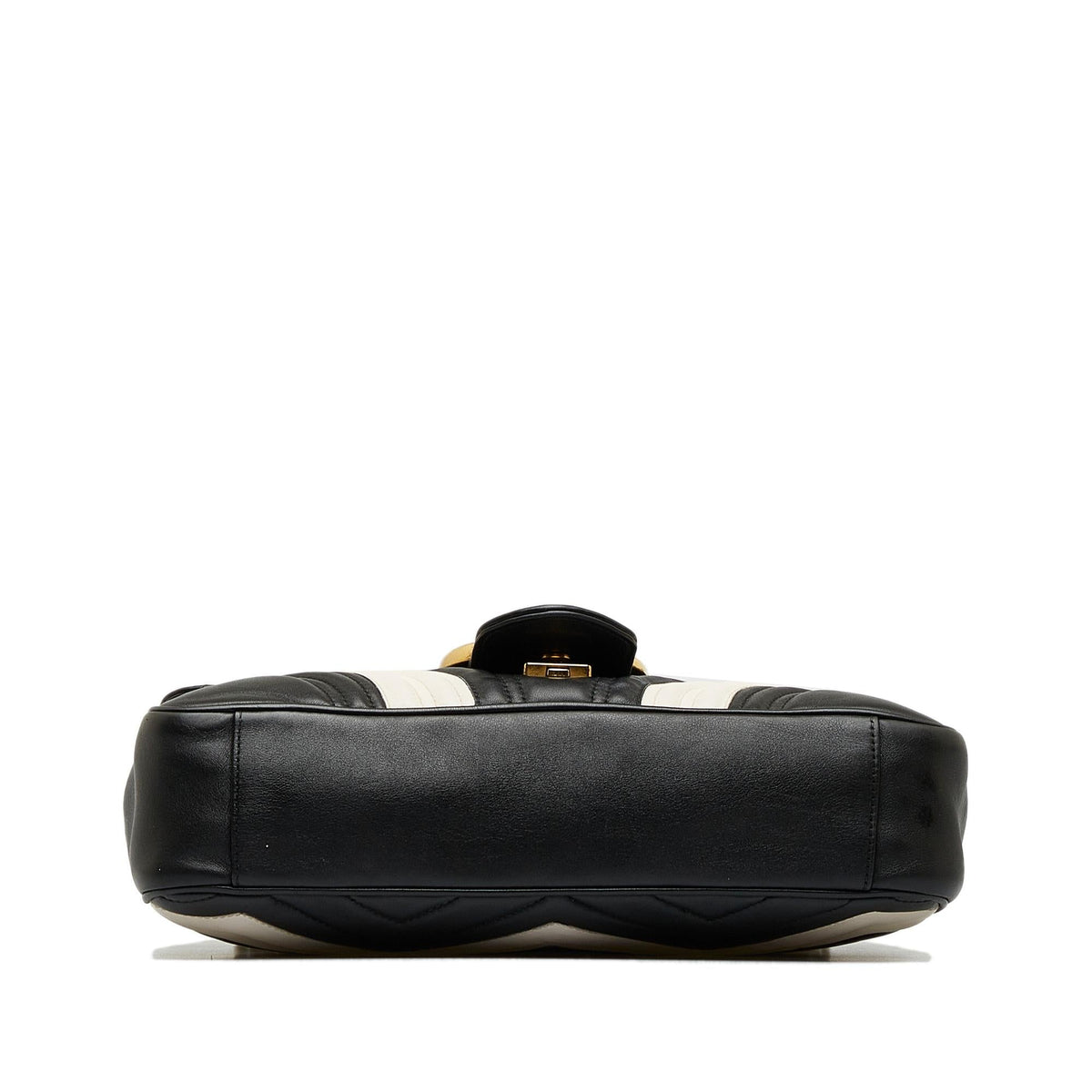 Gucci Medium GG Marmont Matelasse Crossbody Bag (SHG-7JKm0K)
