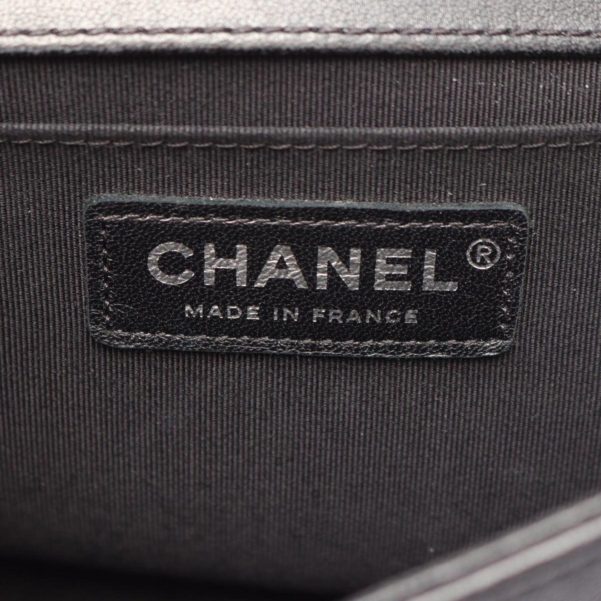 CHANEL Black Boy Chanel Chevron V-stitch Hologram Lambskin (sheep leather) 2101220080136