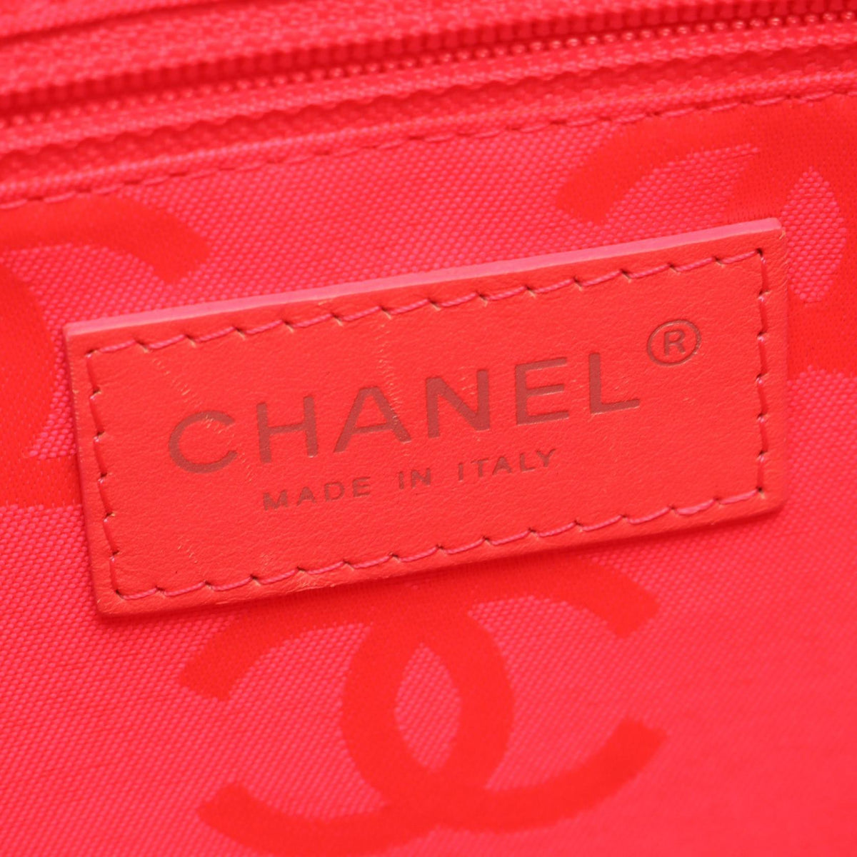 CHANEL Black Cambon line medium leather�Patent leather A25167 2120100035165