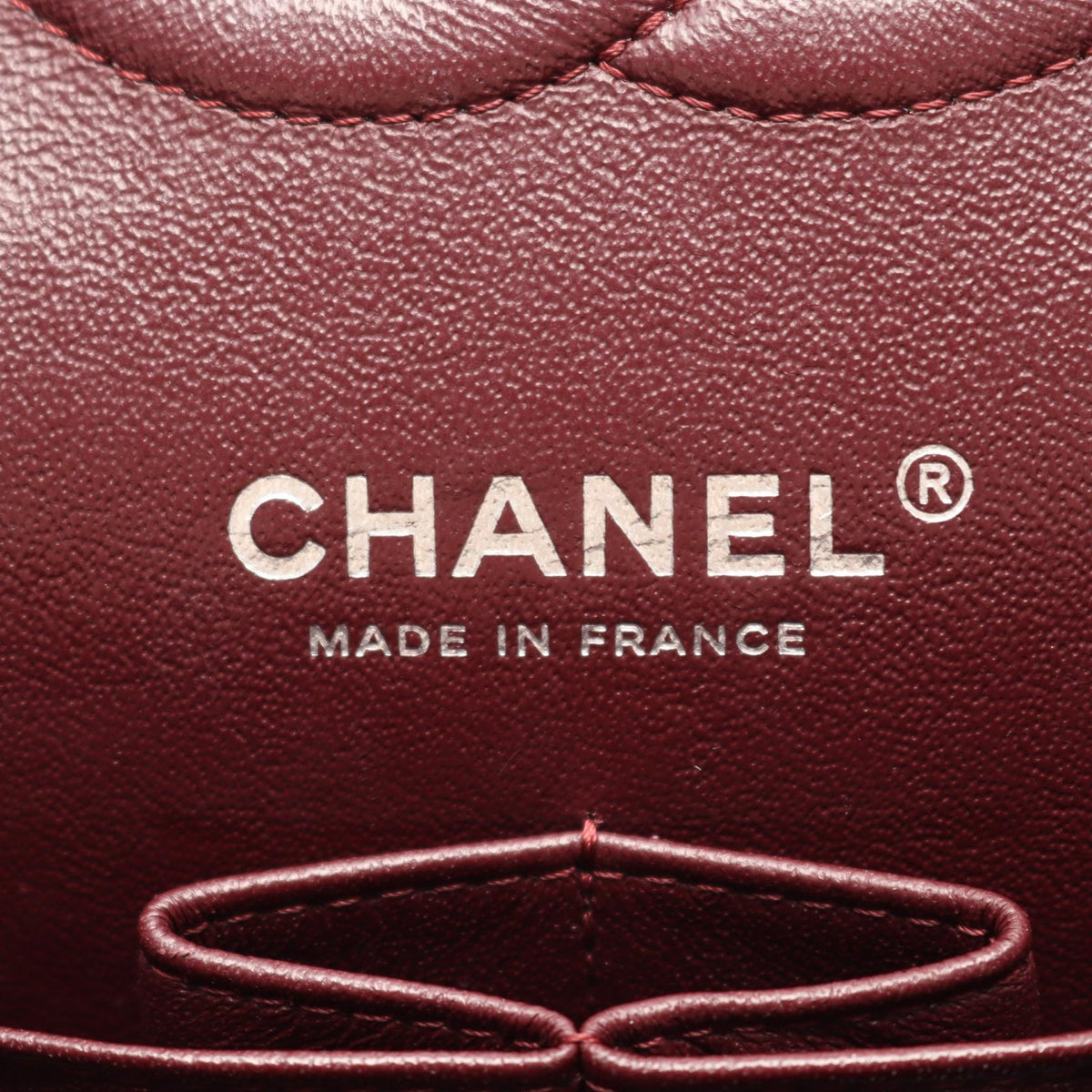 CHANEL Black Chevron V-stitch W-flap Grained Calfskin leather A01166 2106800638523