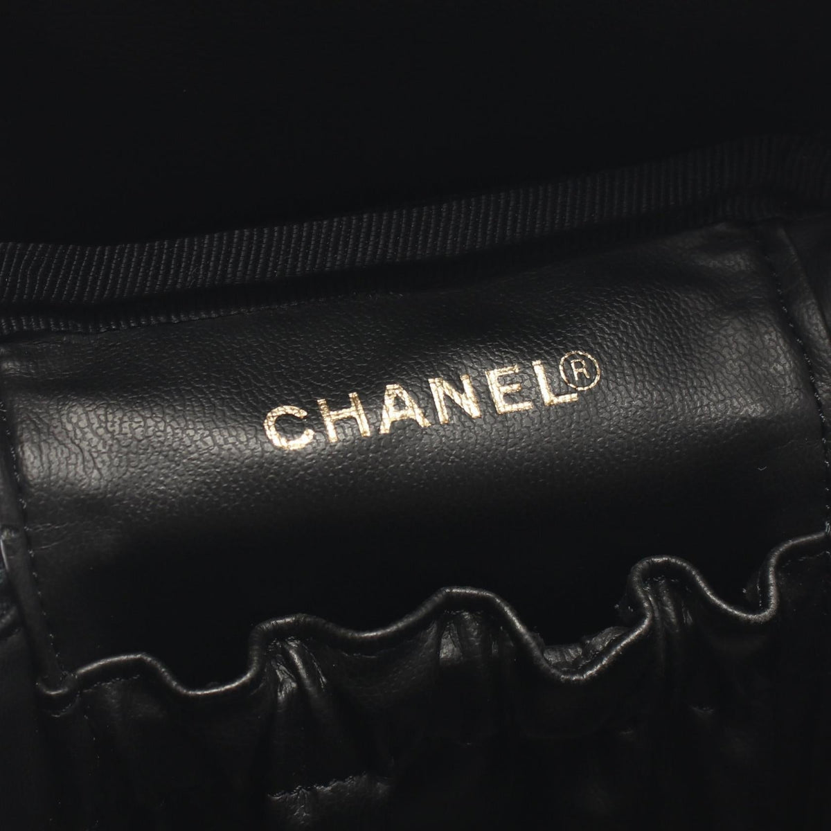 CHANEL Black COCO Mark Grained Calfskin leather A01998 2101220042608