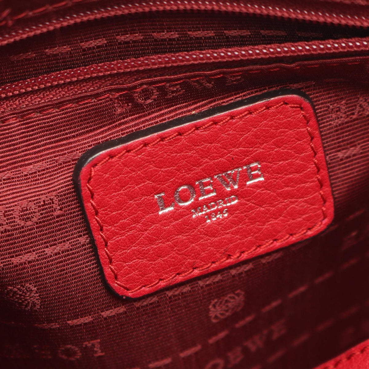 LOEWE Alamo 28 Handbag Red leather 2101220036195