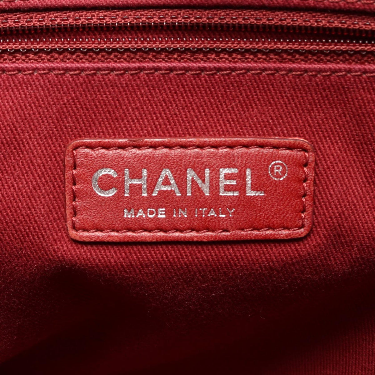 CHANEL Red/Bordeaux Deauville canvas�leather A67001 2118500065936