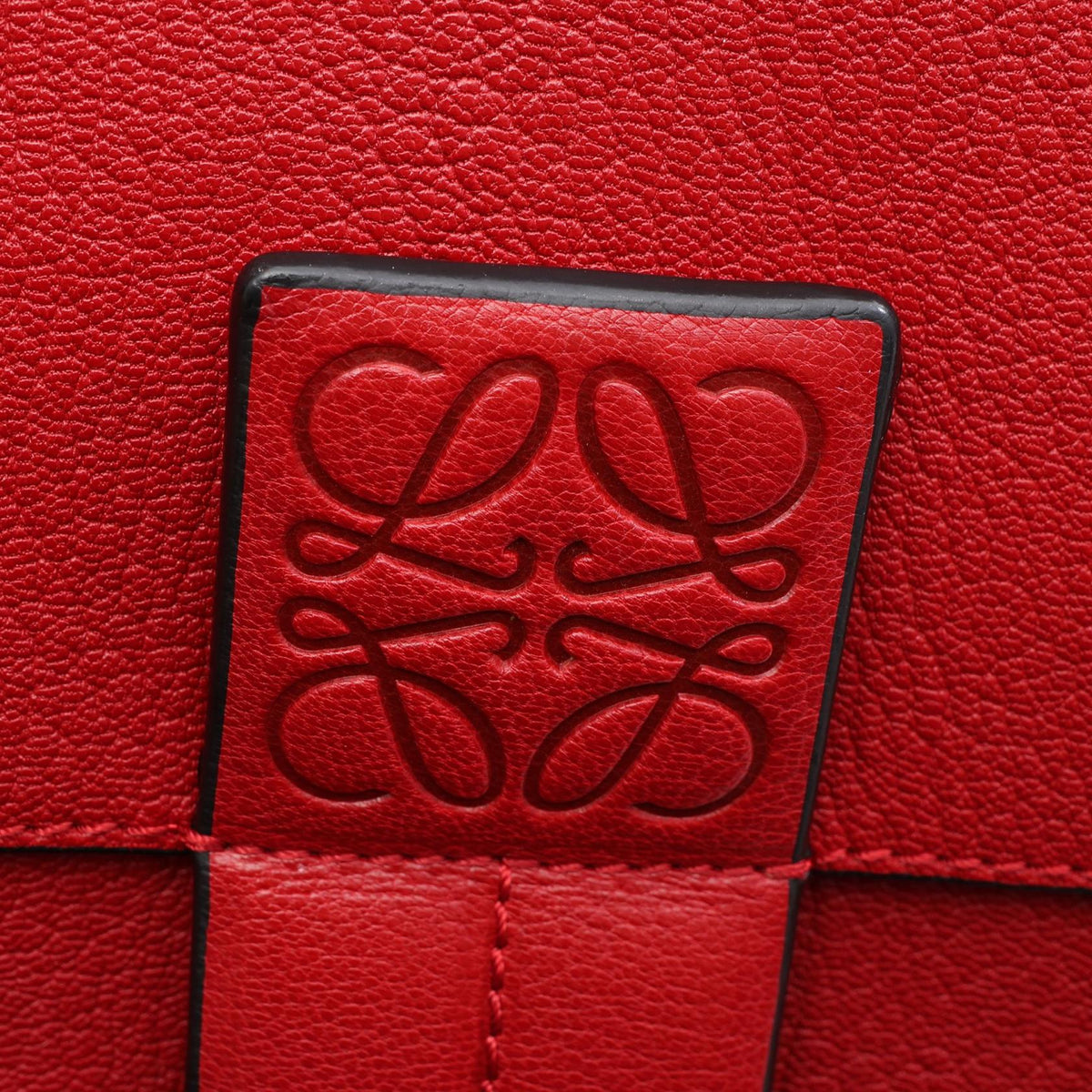 LOEWE Avenue Anagram Shoulder Bag Red leather 2101219975474