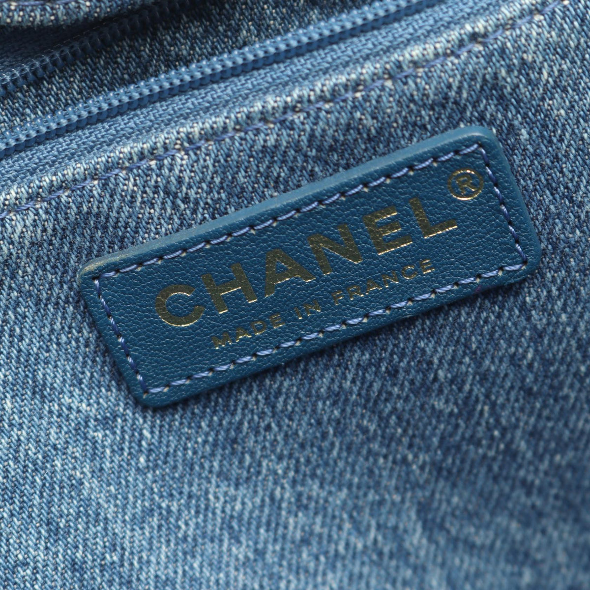 CHANEL Blue/White Large shopping bag 2WAY denim�Mouton AS0759 2106800635027