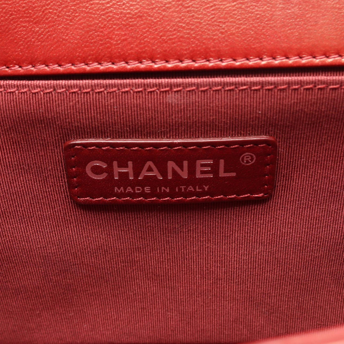 CHANEL Bordeaux Boy chanel Lambskin (sheep leather) 2120300053570