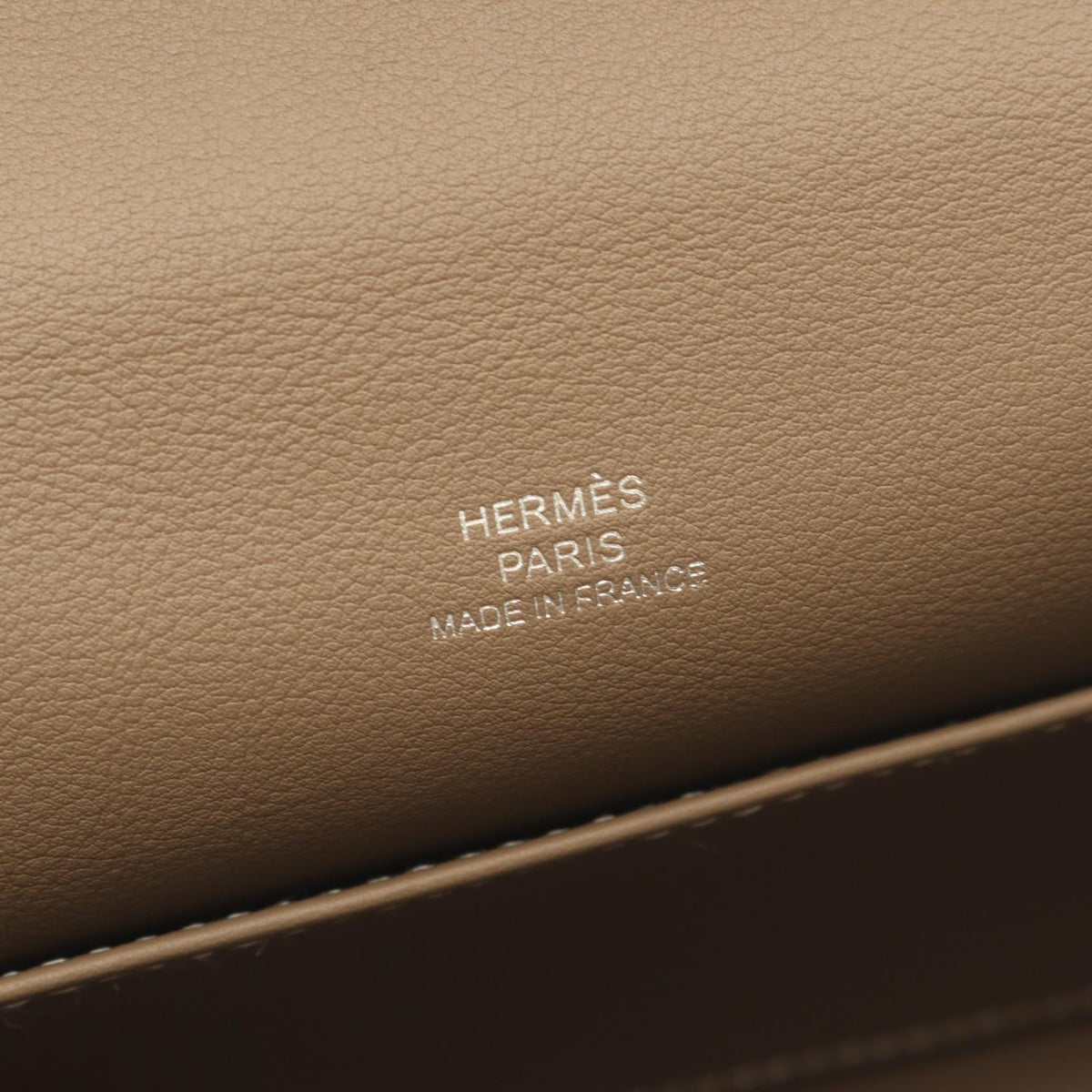 HERMES Kelly Mini Pochette in Etoupe Grey Handbag Gray Vaux Swift leather Other Vaux Swift leather 2104102532419