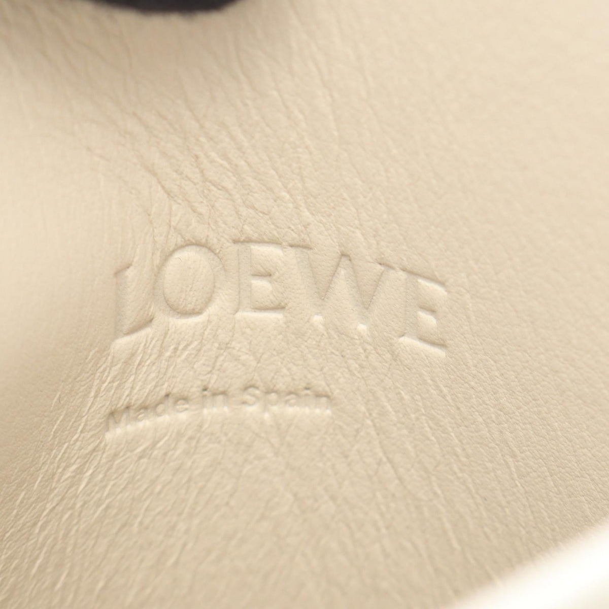 LOEWE dice pocket Shoulder Bag White leather C630R12X01 2120900135256
