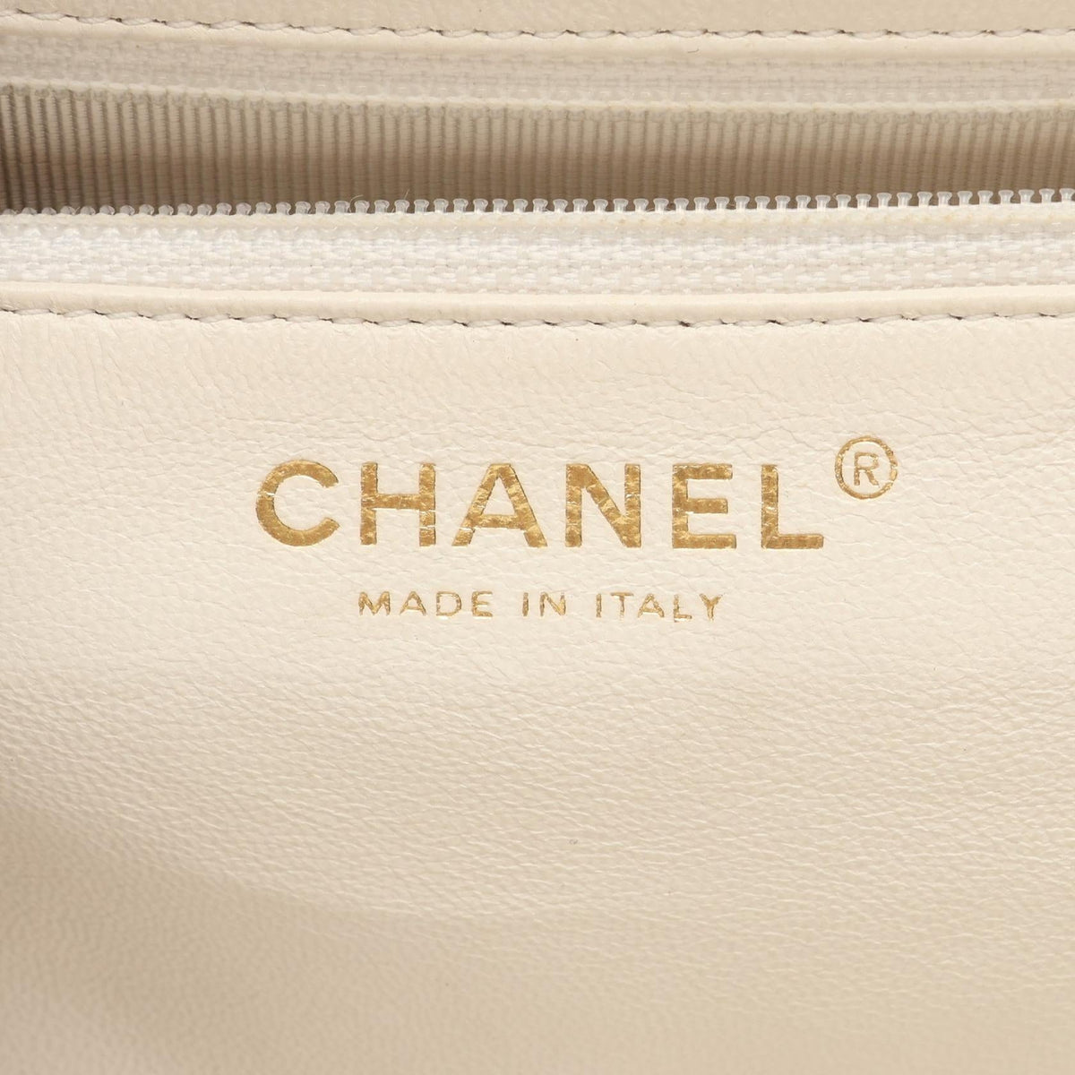 CHANEL White/Brown Matelasse Grained Calfskin leather�Wood 2101220098667