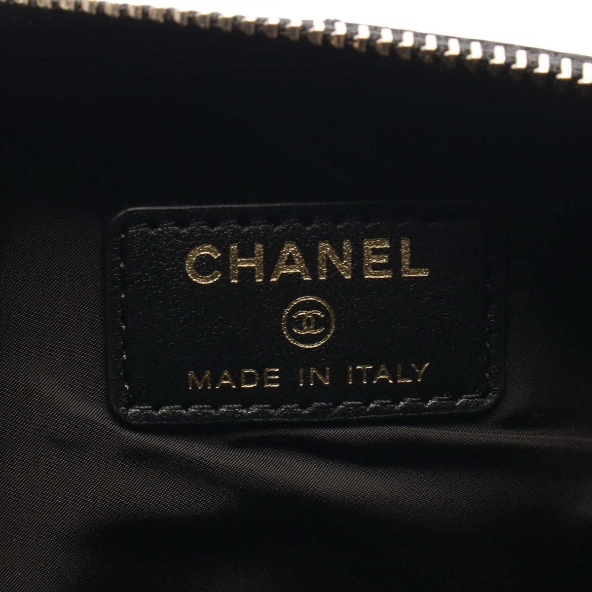 CHANEL Black Matelasse Chain Clutch leather�Velvet Effect Nylon AP4771 2104102490115
