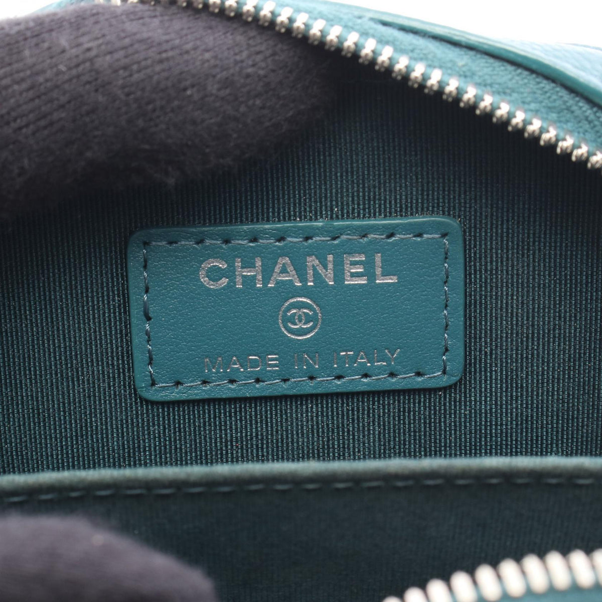 CHANEL Green Matelasse Phone Holder Grained Calfskin leather 2101219855028