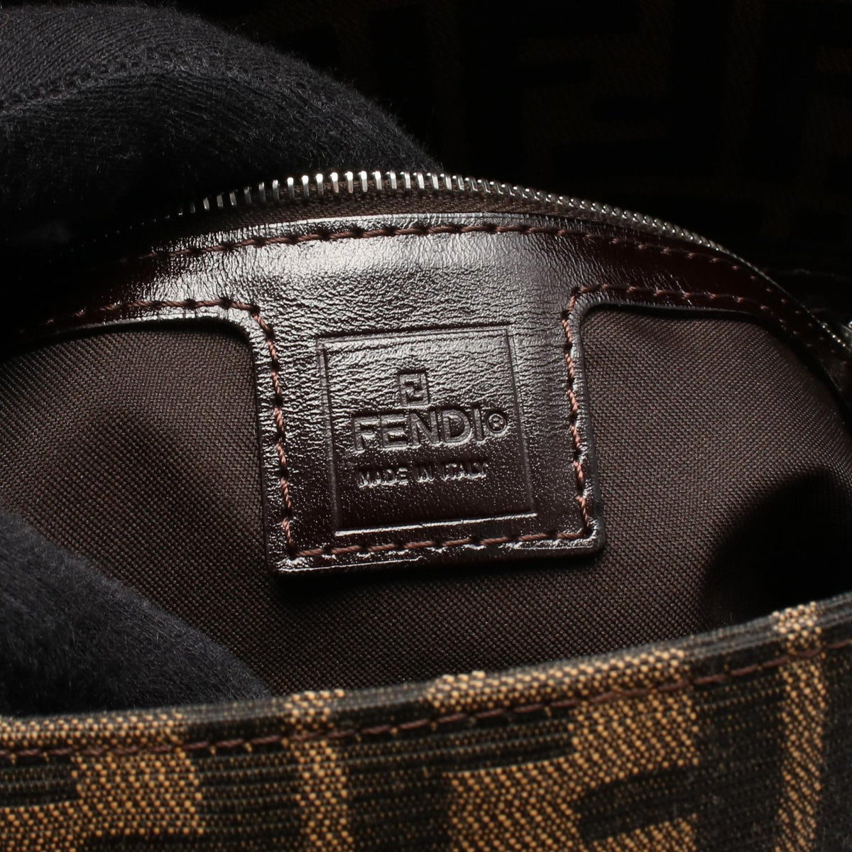 FENDI Zucca mamma bucket Handbag Brown/Black canvas�leather 2101220140472