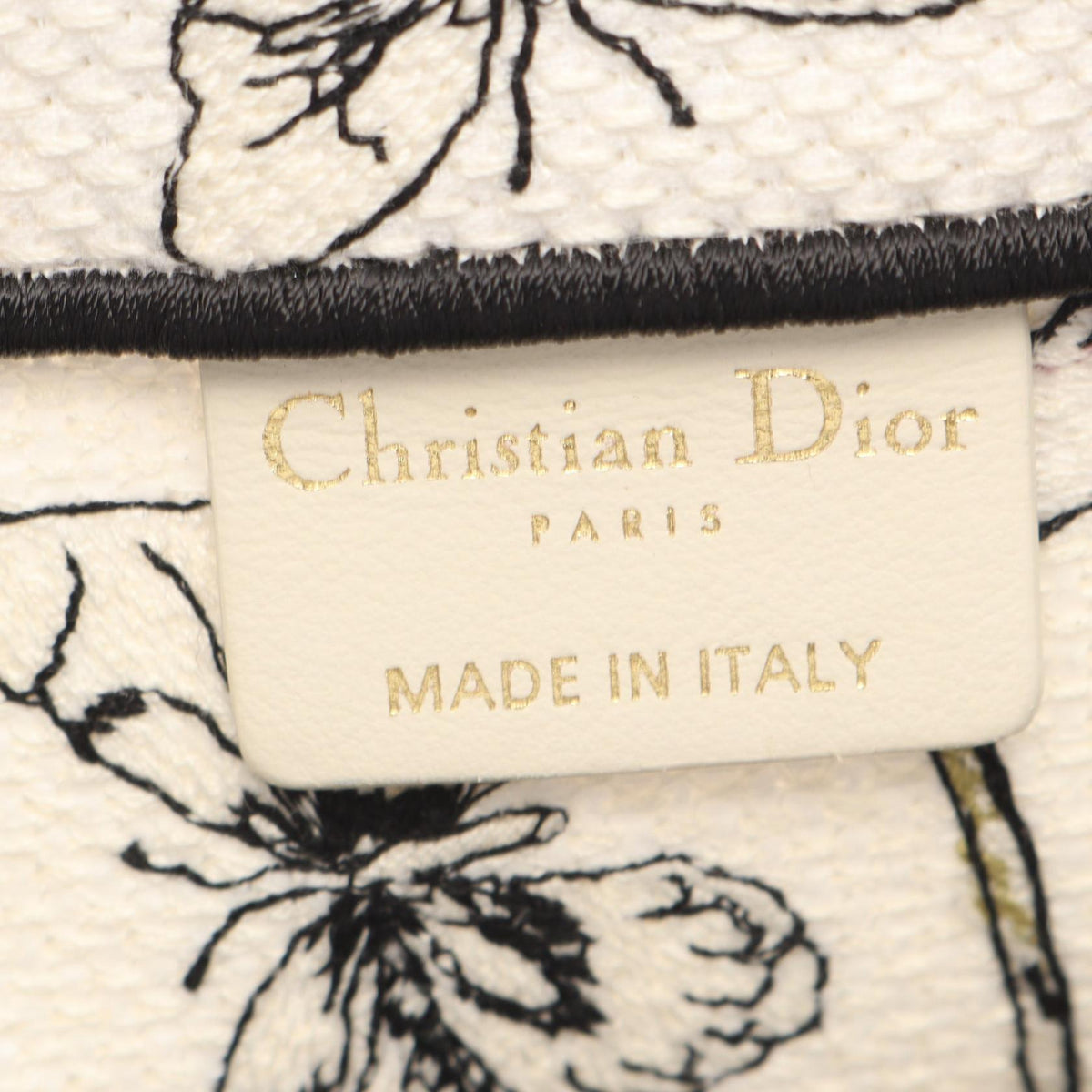 Dior BOOK TOTE Medium Tote Bag White/Black/Multicolor canvas 2107601178102
