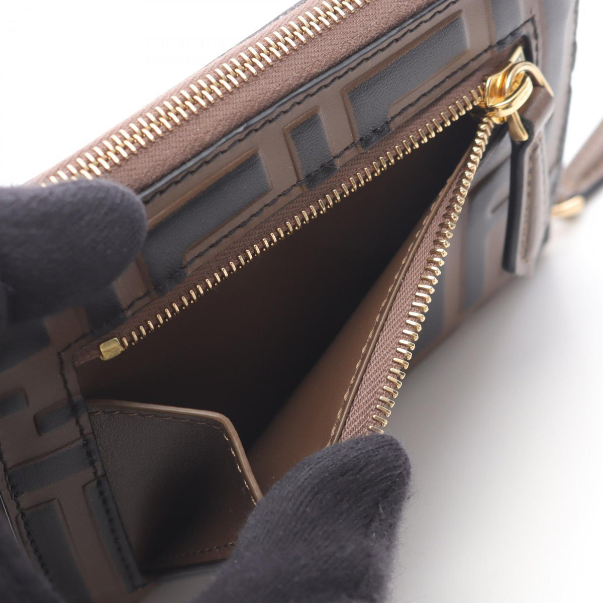 FENDI FF Diamond Round wallet Brown/Black leather 8M0508ADYMF13VK 2101220155728