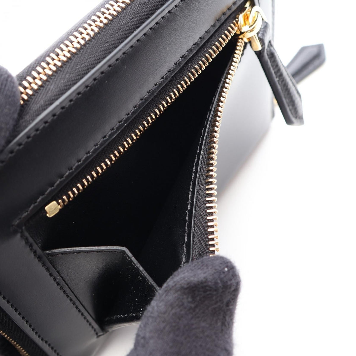 FENDI FF Diamond Round wallet Black leather 8M0508ALV4F0KUR 2101220155742