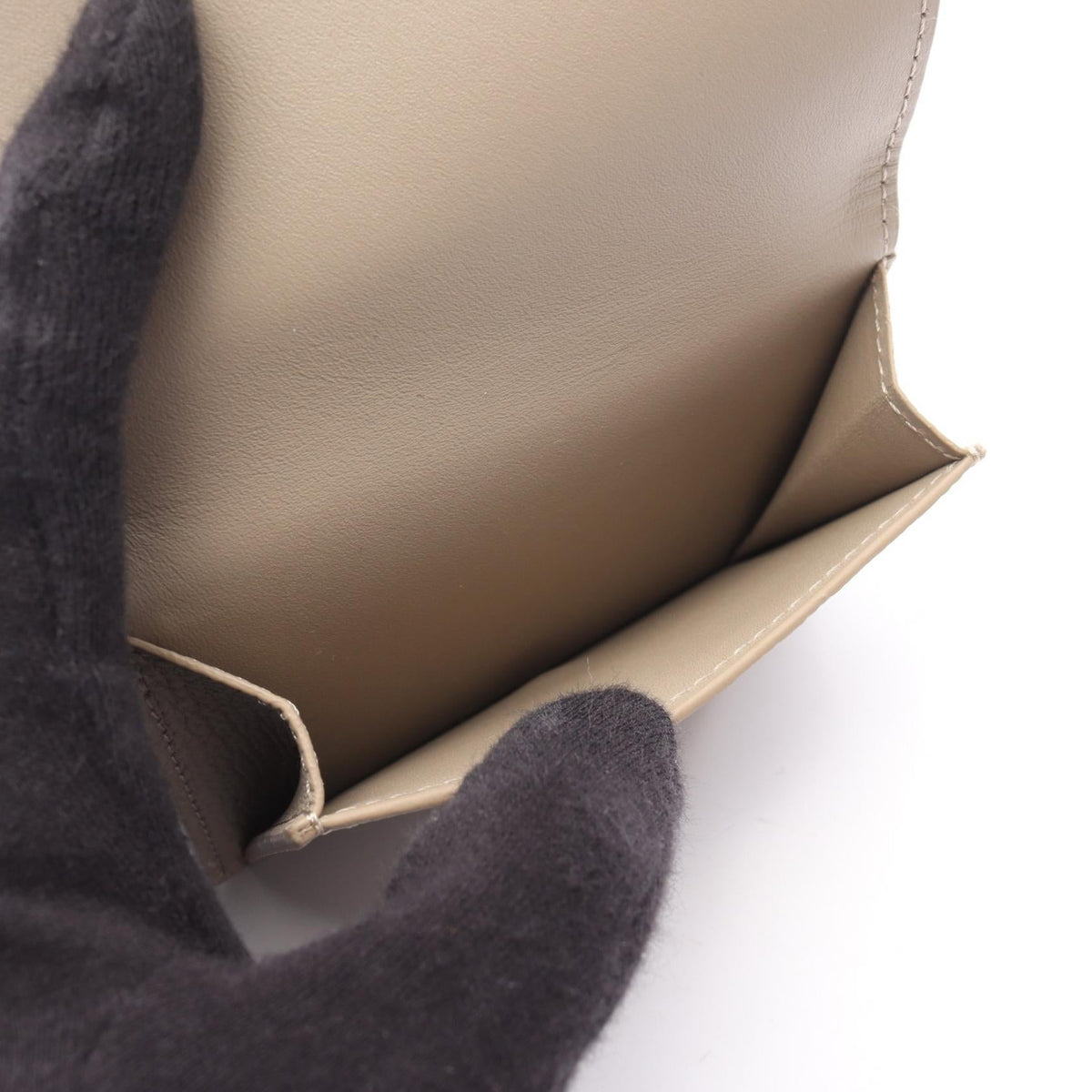 LOEWE Anagram Trifold Wallet Tri-fold wallet Beige leather C821TR2X165541 2101220148638