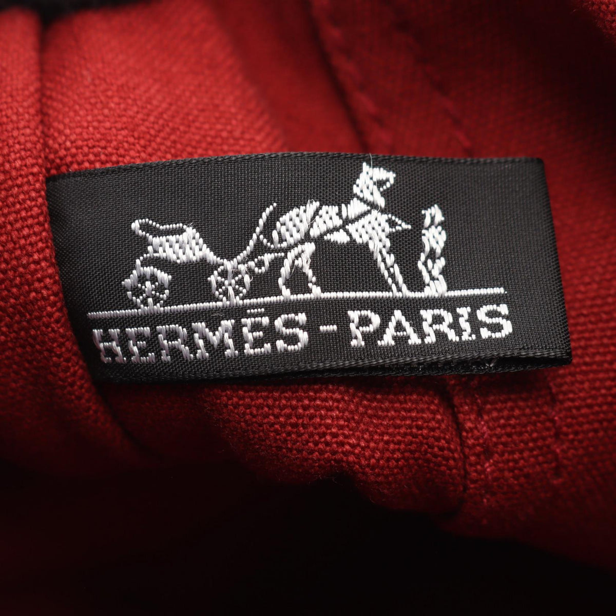 HERMES Fourre-toutMM Tote Bag Red canvas 2101220156138