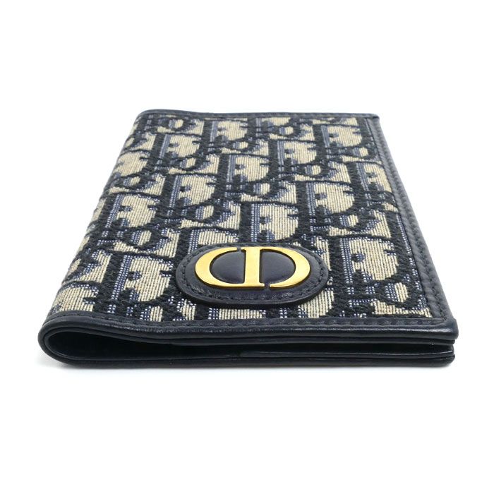 Dior 30 Montaigne Passport Case