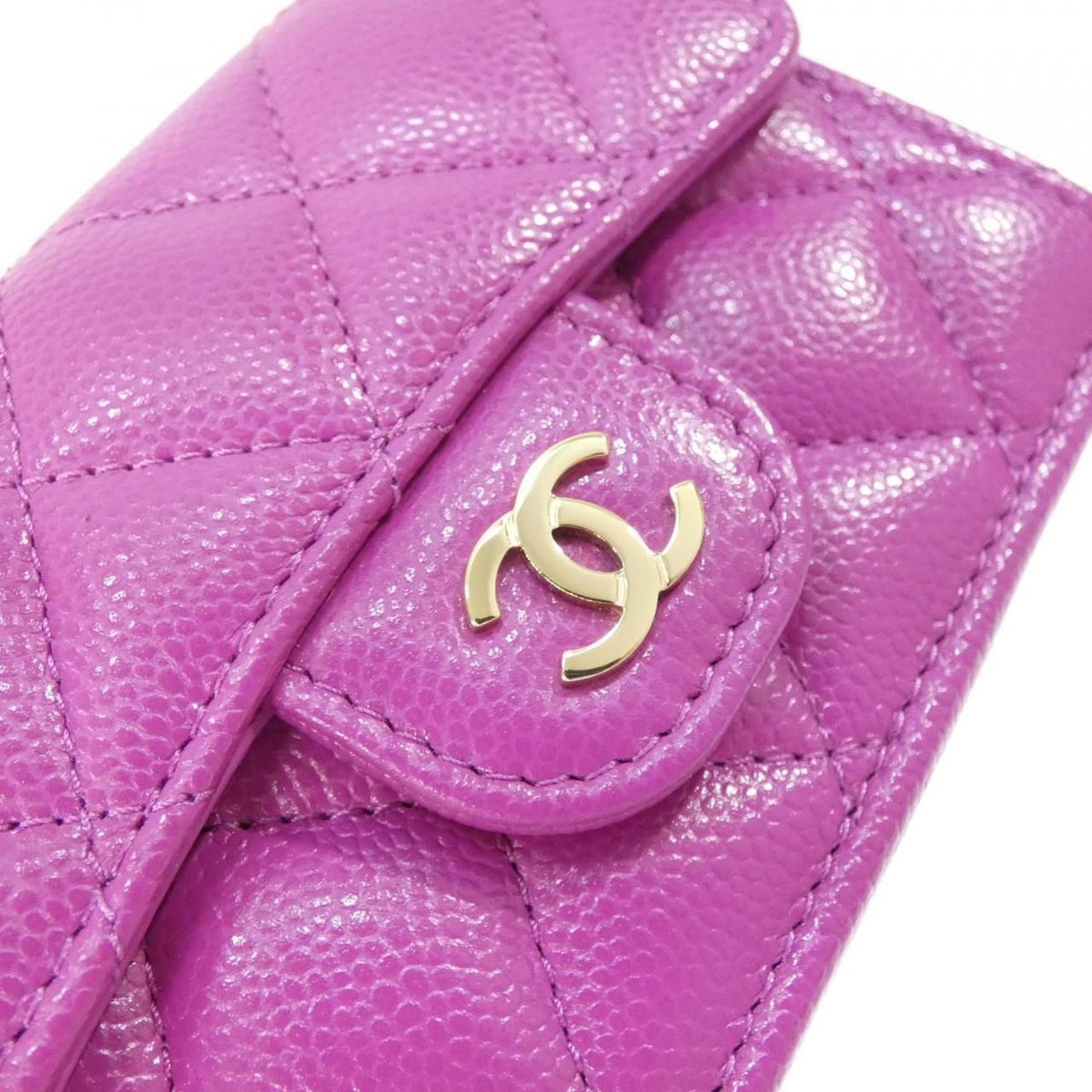 Chanel Timeless Classic Caviar Skin Wallet