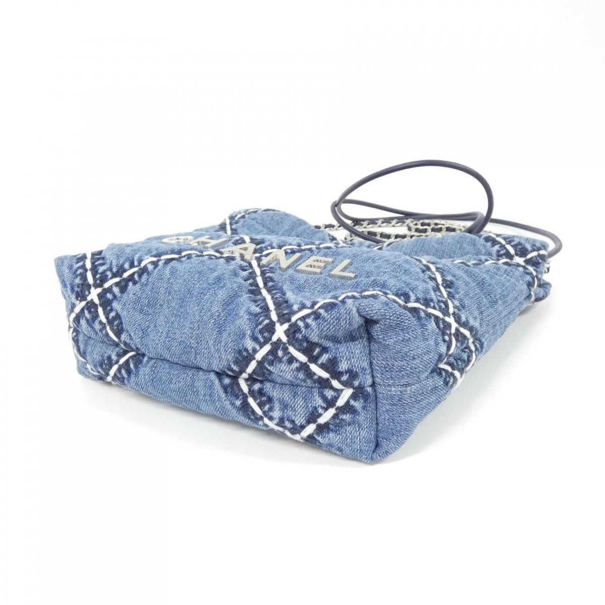 Chanel Chanel22 Denim Shoulder Bag