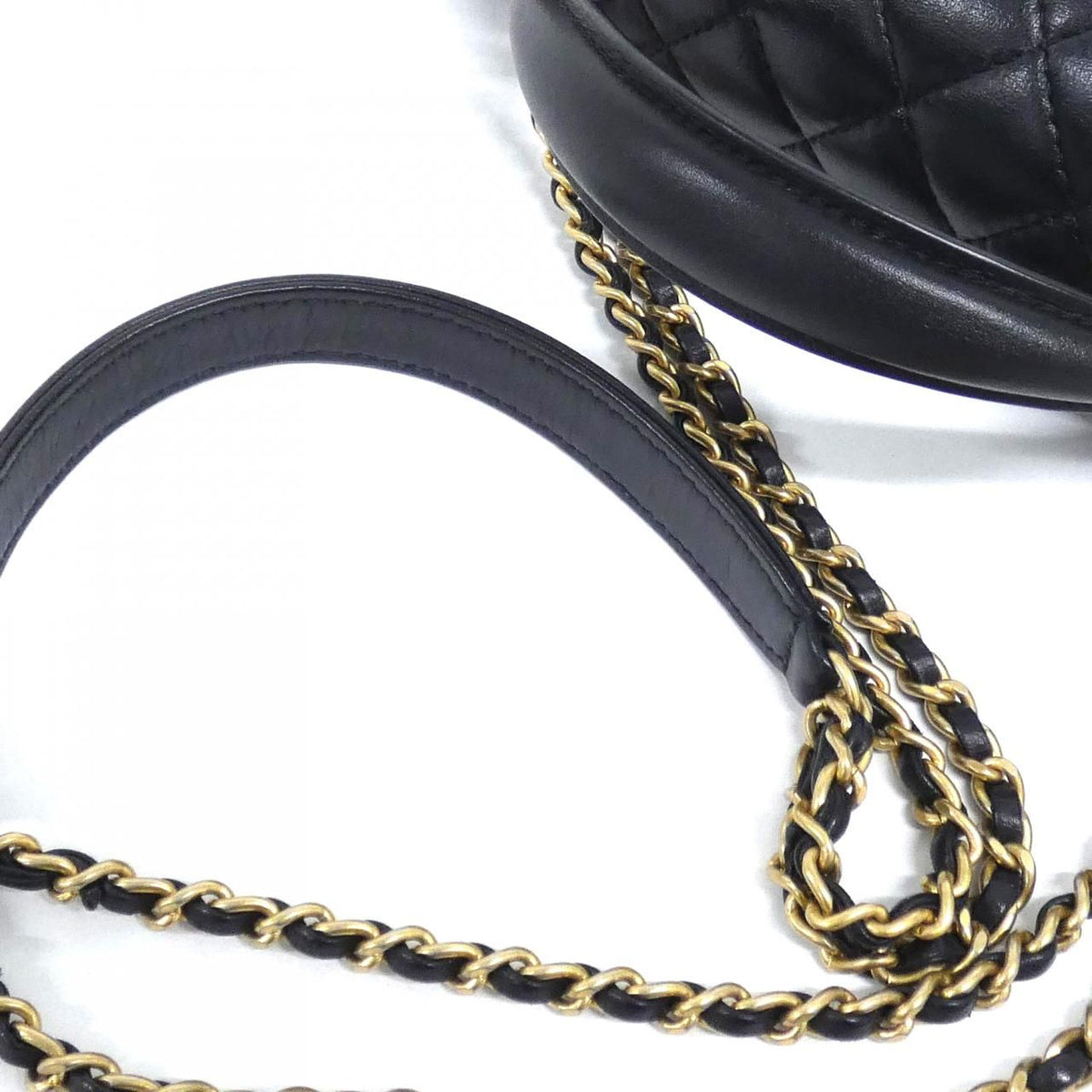 Chanel Grained Calfskin Lambskin Shoulder Bag