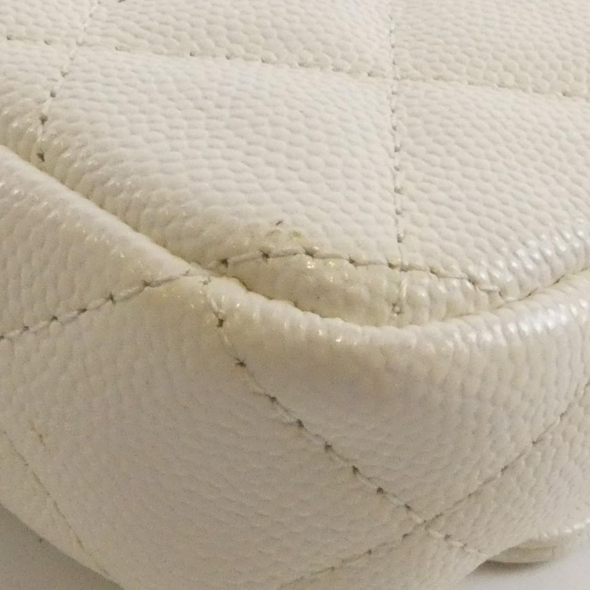 Chanel Timeless Classic Caviar Skin Accessory