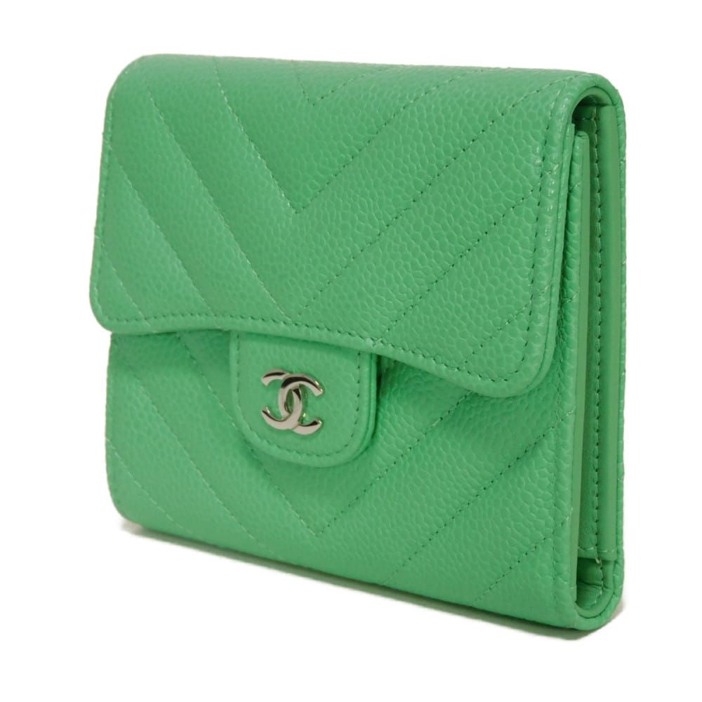 CHANEL Classic Caviar Skin Small Flap Wallet