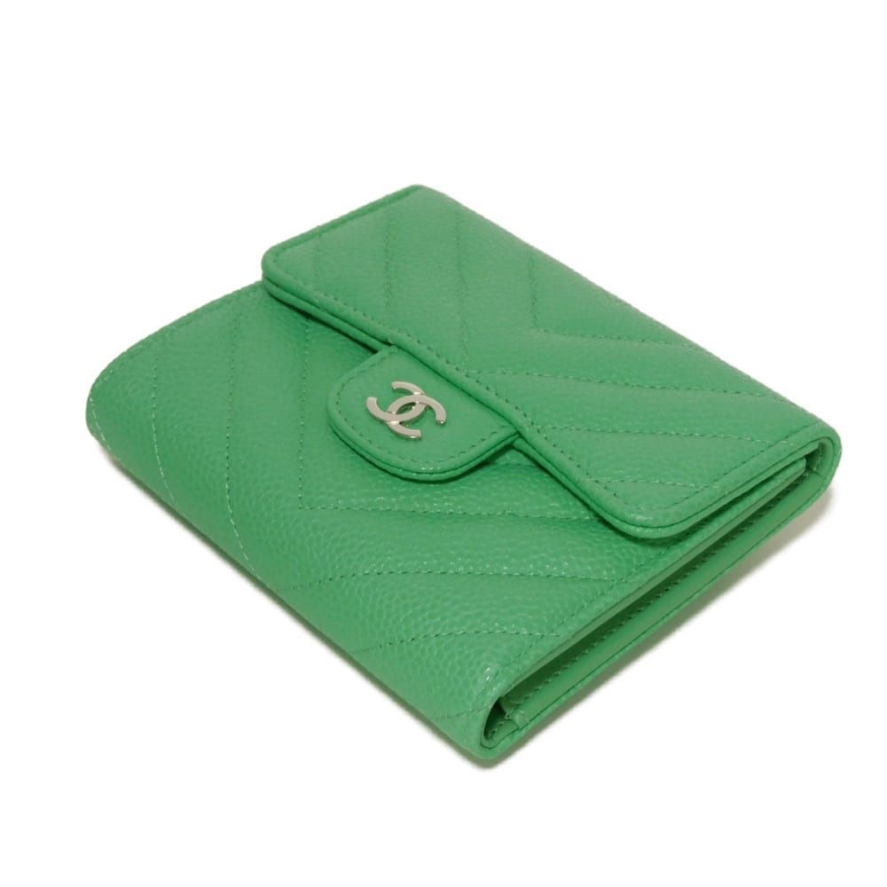 CHANEL Classic Caviar Skin Small Flap Wallet