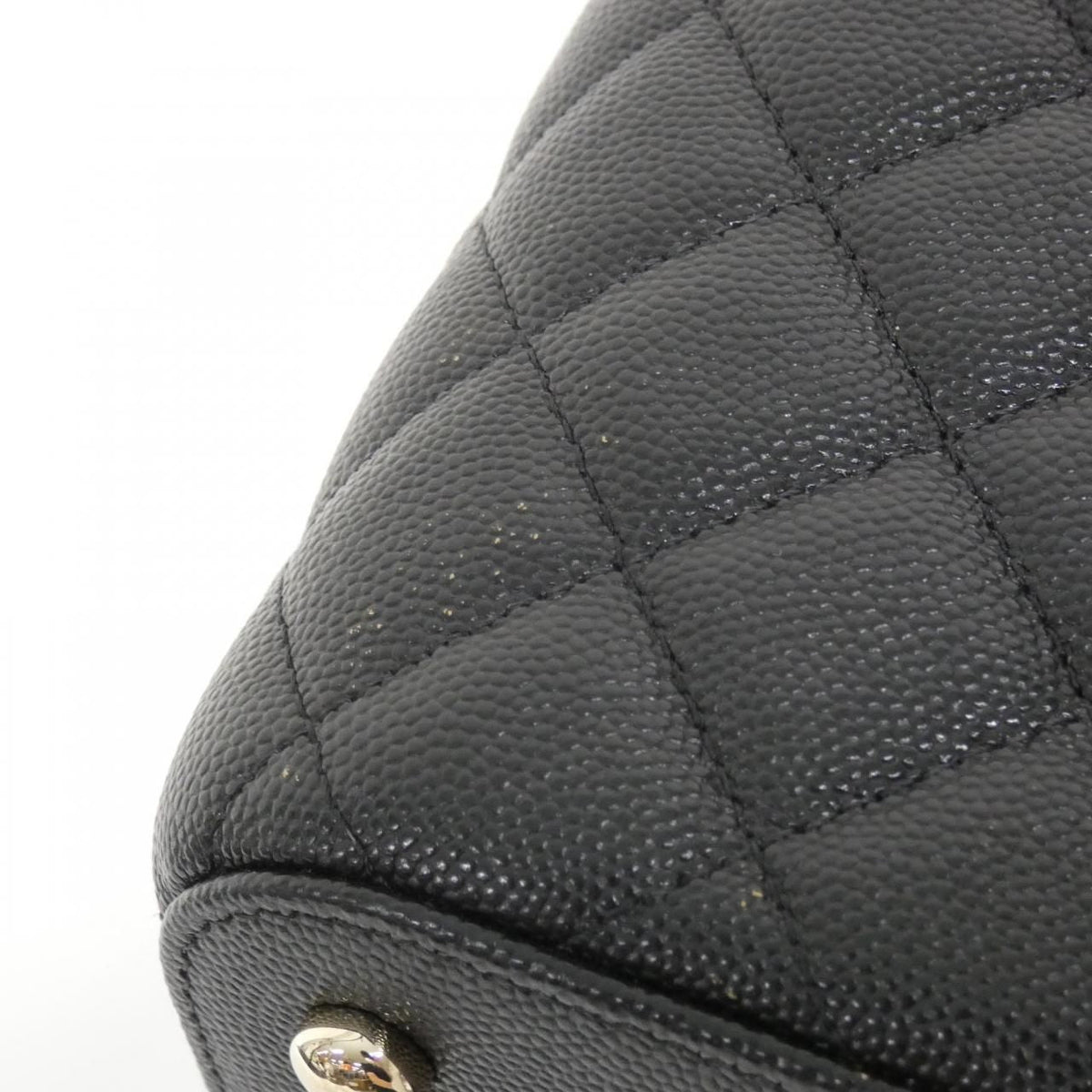 Chanel Caviar Skin Shoulder Bag