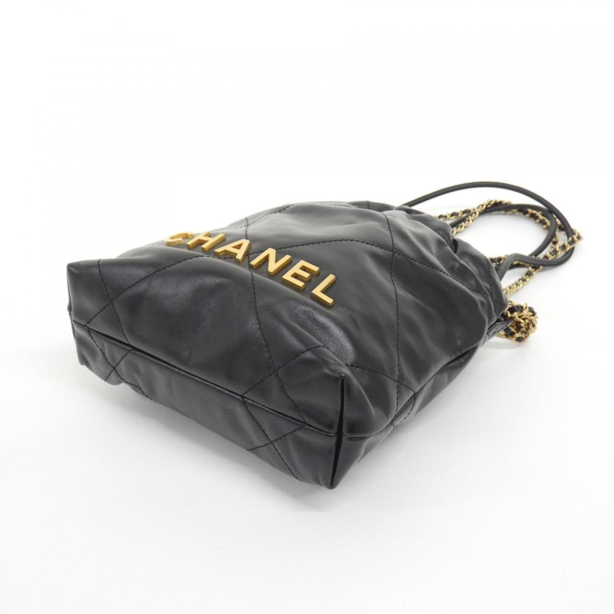 Chanel Chanel 22 Calf Shoulder Bag