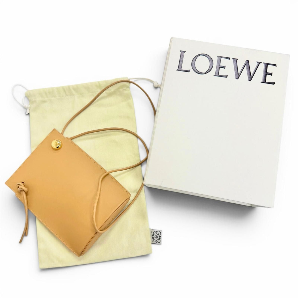 Loewe Pebble Dice Pocket Anagram Classic Calf Shoulder Bag