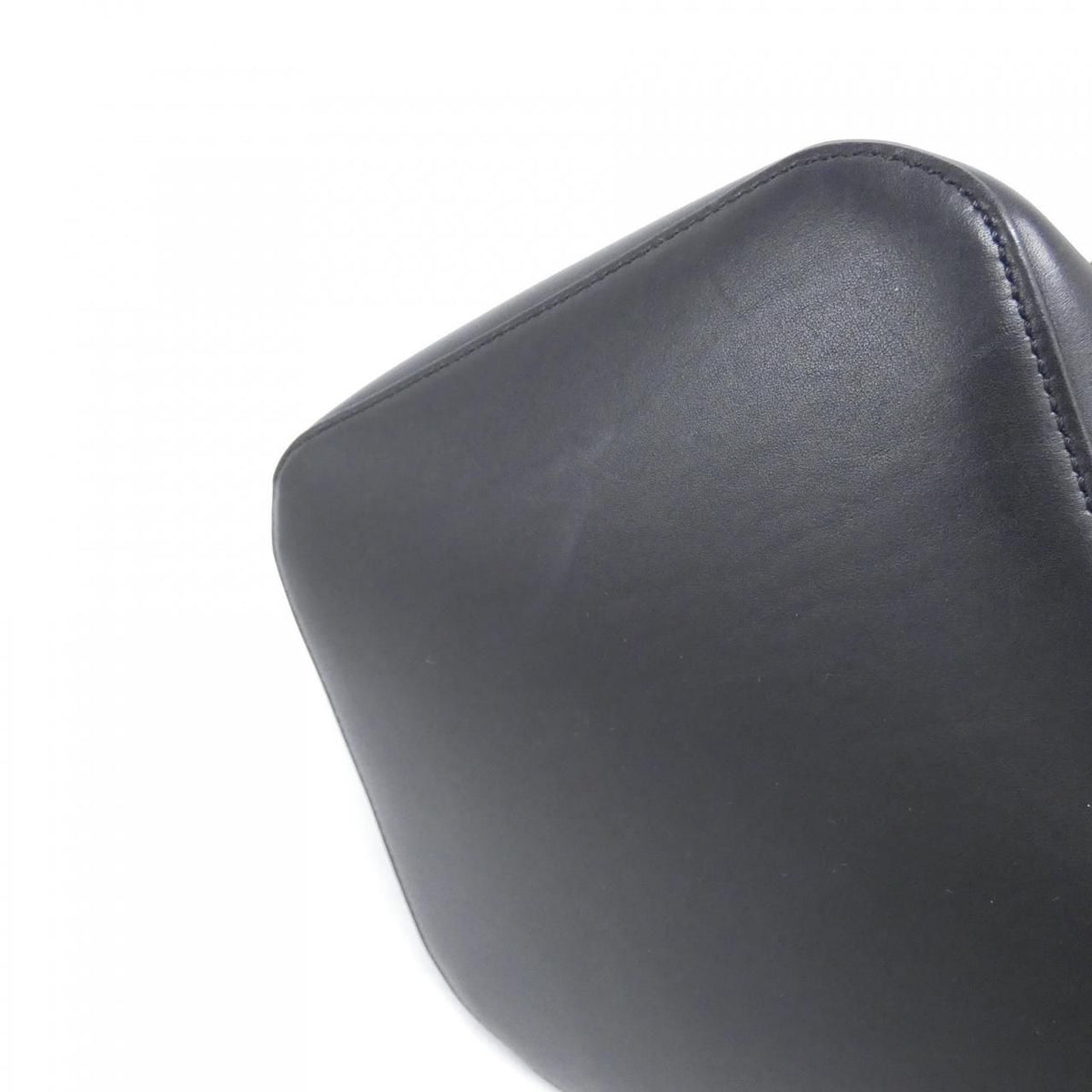 Loewe Pebble Bucket Bag Medium Calf Shoulder Bag