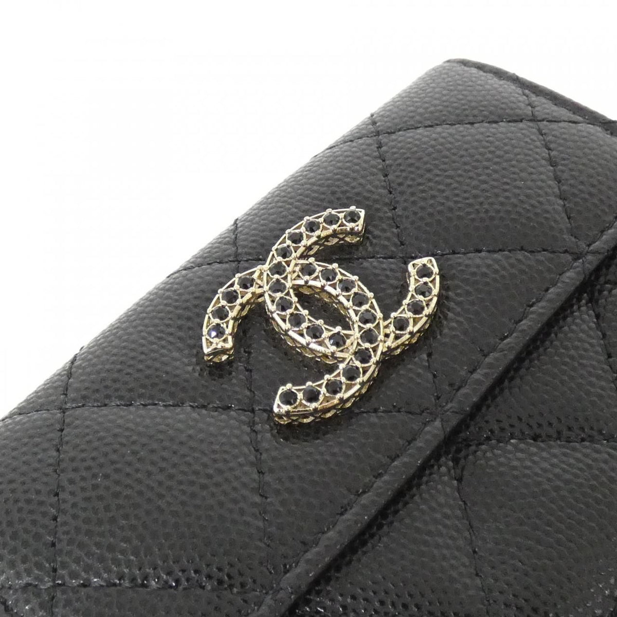 Chanel Caviar Skin Wallet