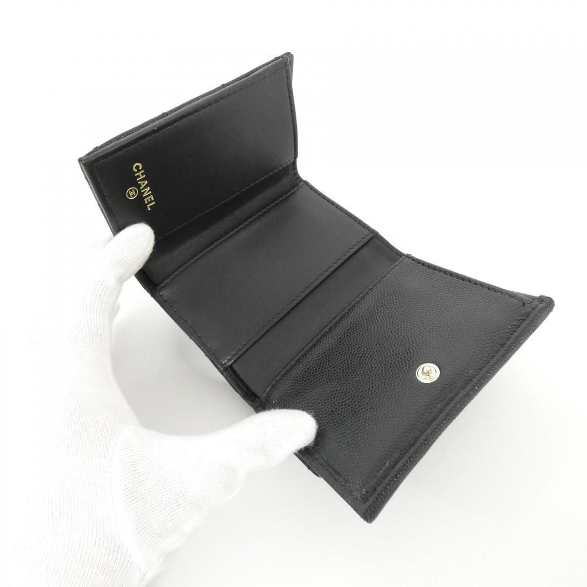 Chanel Caviar Skin Wallet