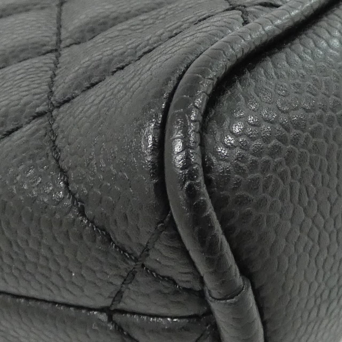 Chanel Caviar Skin Shoulder Bag