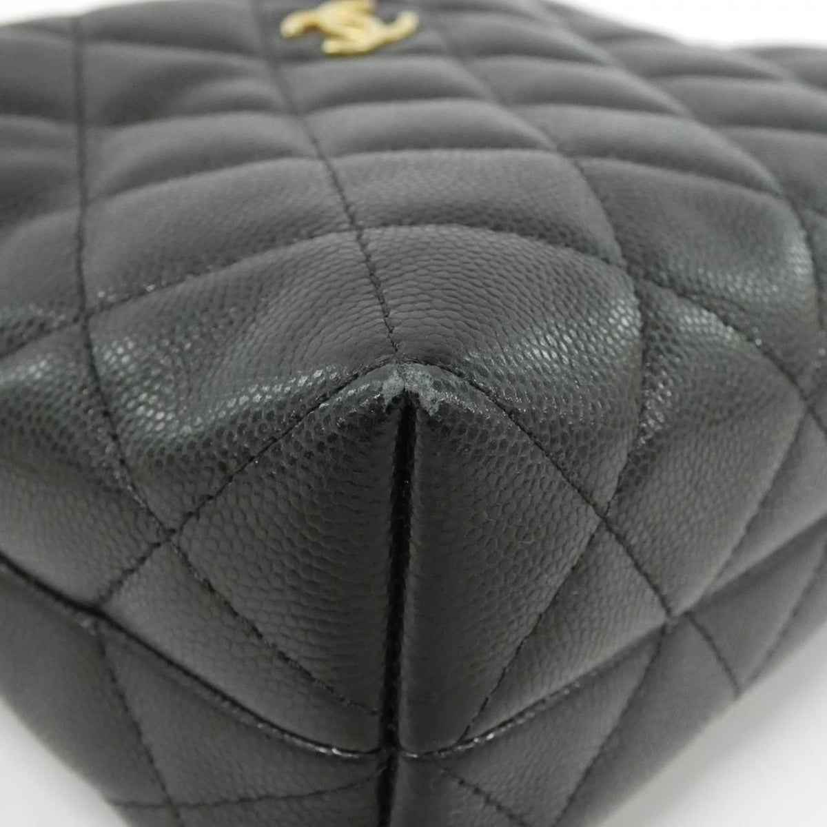Chanel Caviar Skin Chain Clutch
