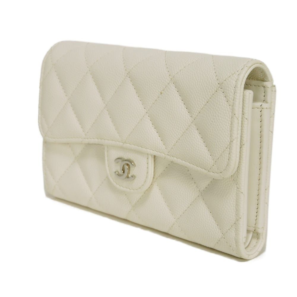 CHANEL Matelasse Grained Calfskin Trifold Wallet